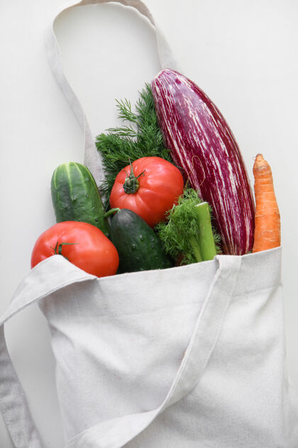 生态白色环保袋 带新鲜蔬菜帆布购物污染