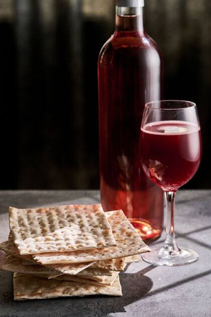 犹太符号犹太比萨的特点是在组成一杯酒和逾越节玛撒充分饮料面包犹太庆典