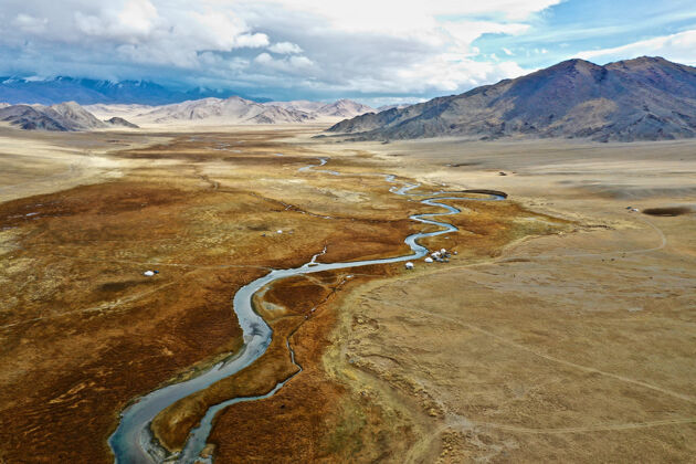 城空中拍摄蒙古鄂尔浑河景自然天