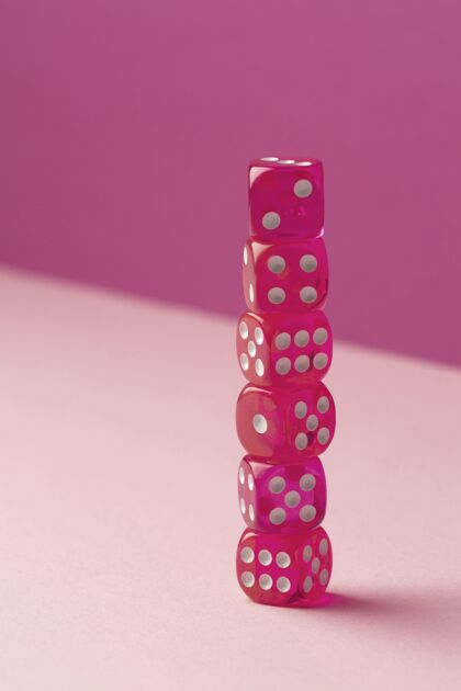 游戏粉红色背景上堆叠的粉红色赌博堆栈机会