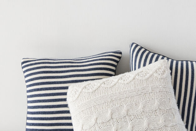 斯堪的纳维亚条纹和针织靠垫靠垫枕头舒适
