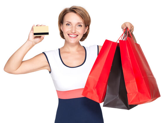 成人快乐的白人妇女与购买和信用卡越过白墙信用卡卡片有吸引力