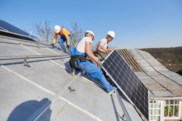 太阳能在屋顶安装太阳能光伏板系统电工技术提升
