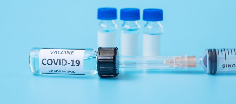 药物冠状病毒19疫苗瓶及注射针管在医院的应用实验室.医学 健康 预防接种和免疫理念液体医生大流行