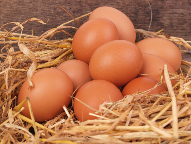 生的新鲜的鸡蛋健康新鲜配料