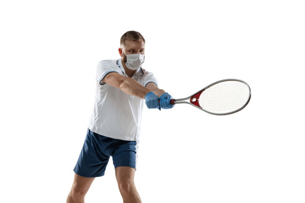 人男子网球运动员戴防护面罩 手套流行病爆发病毒