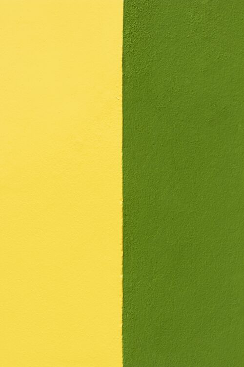 表面绿黄相间的背景墙结构建筑材料