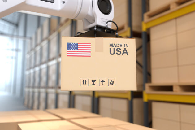 集装箱机械臂在仓库里捡起美国制造的纸板箱自动化机械臂交货美国货物