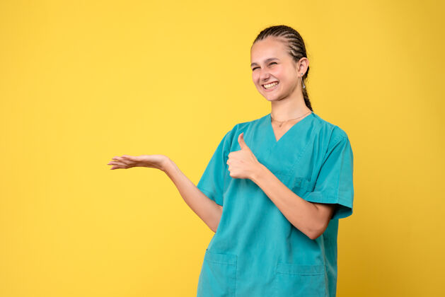 女人正面图女医生穿着医用衬衫 情感可维彩色健康护士医院人漂亮成人