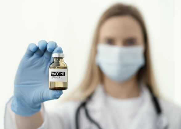 疫苗医生正在为病人准备疫苗大流行诊所医疗