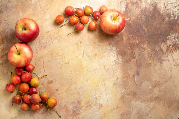 圆圈水果俯视图开胃的苹果和浆果呈圆形排列浆果庆祝背景