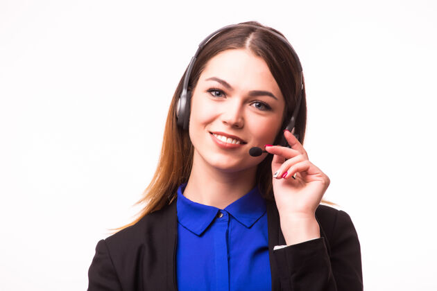 互联网一个微笑的年轻客服小姐 在她的工作场所戴着耳机呼叫电话销售客户