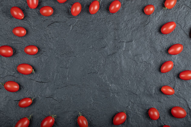 蔬菜黑色背景上的樱桃番茄高质量的照片农业樱桃吃