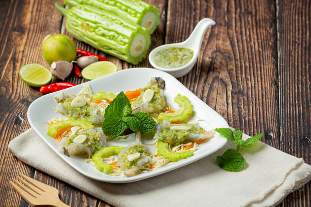 文化泰国菜；辣鱼露虾餐饮能源美味