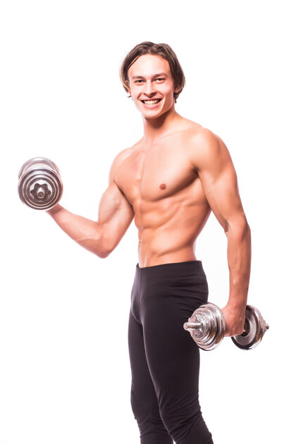 健身房肌肉发达的健美运动员用哑铃在白墙上练习运动女孩男