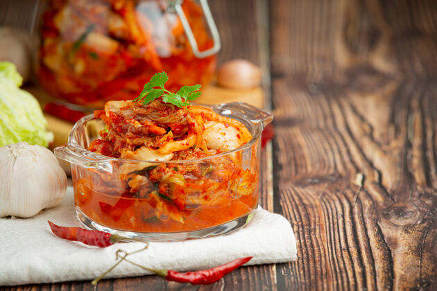 胡椒泡菜可以在碗里吃新鲜杂货营养