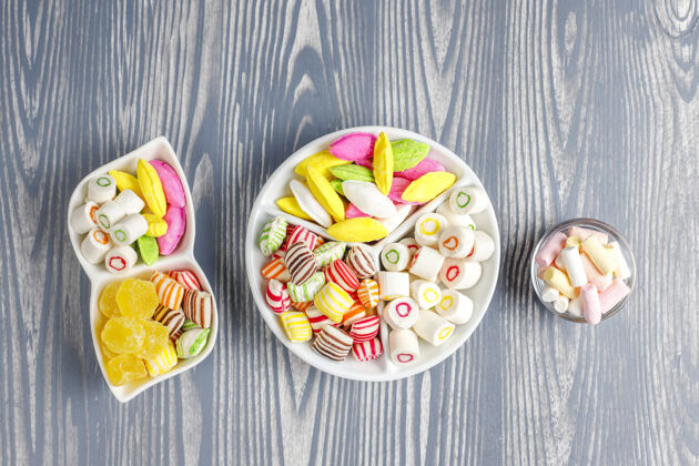 熊胶五颜六色的糖果 果冻和果酱 不健康的糖果饮食糖孩子