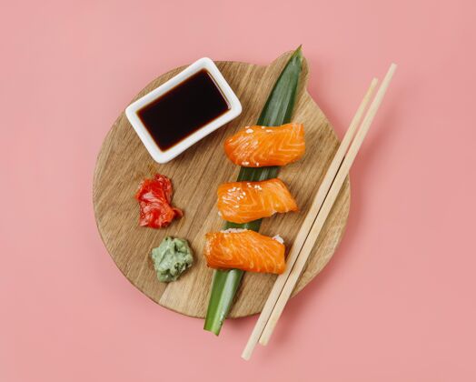 安排顶视图日本寿司组合组成亚洲寿司