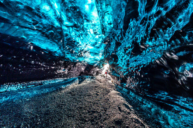 国家冰岛冰川内的冰洞冰山水晶自然