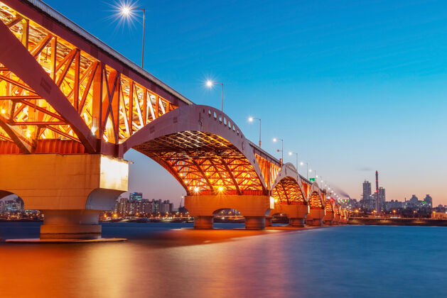 城市景观韩国的圣山大桥汉首尔东方